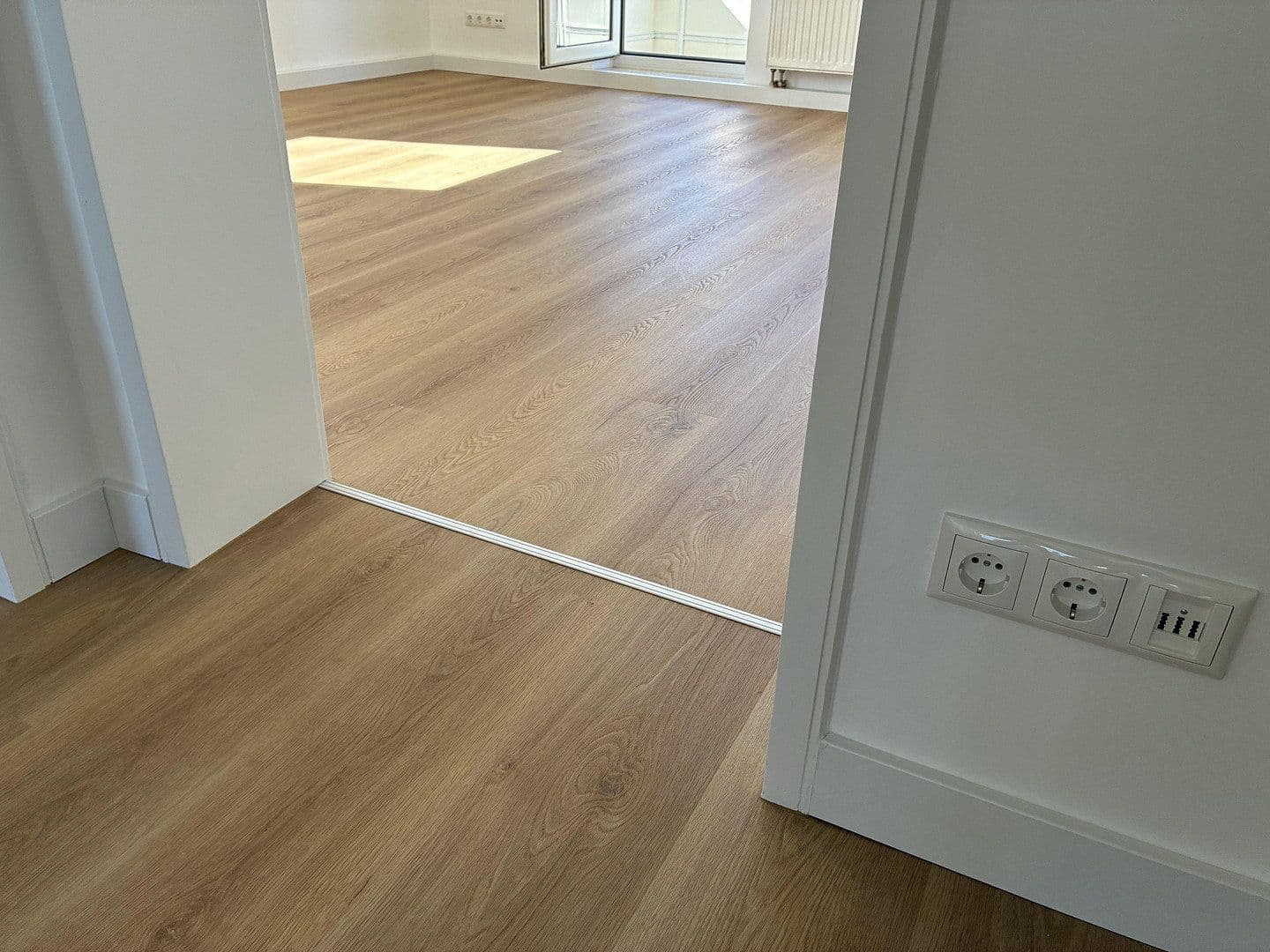 Prodej bytu 3+1 67 m², Kissing, Bavorsko Prodej bytu 3+1 67 m², Kissing, Bavorsko