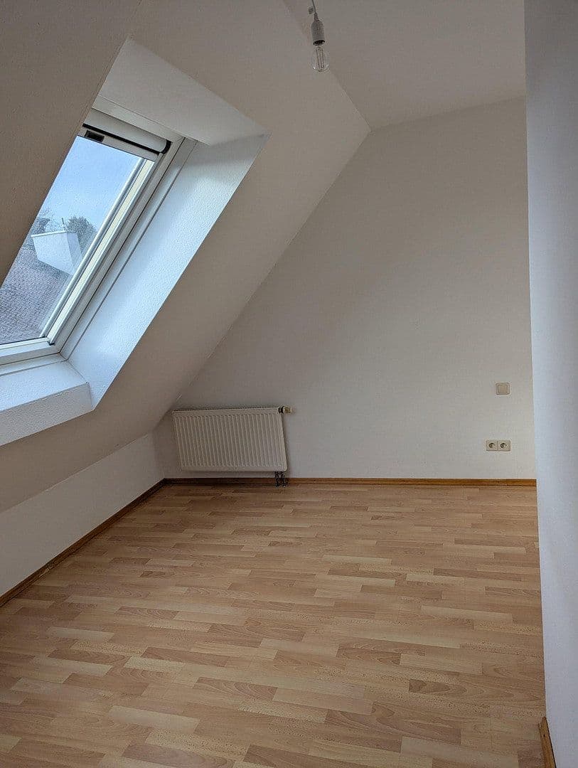 Pronájem bytu 3+kk 101 m², Remchingen, Bádensko-Württembersko Pronájem bytu 3+kk 101 m², Remchingen, Bádensko-Württembersko