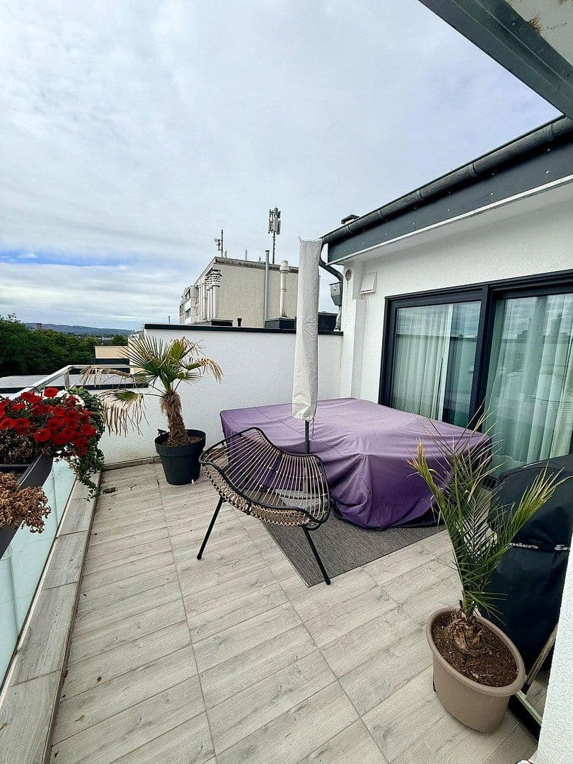 Pronájem bytu 3+1 96 m², Düren, Severní Porýní-Vestfálsko Pronájem bytu 3+1 96 m², Düren, Severní Porýní-Vestfálsko