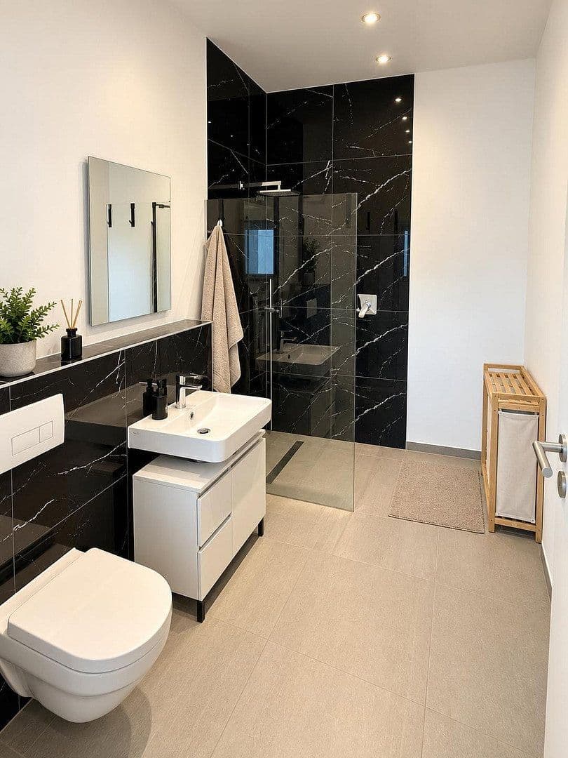Pronájem bytu 3+1 96 m², Düren, Severní Porýní-Vestfálsko Pronájem bytu 3+1 96 m², Düren, Severní Porýní-Vestfálsko
