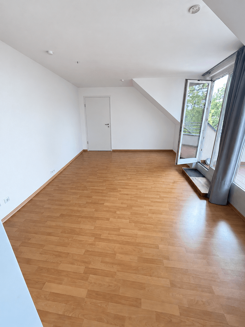 Pronájem bytu 3+1 63 m², Velten, Braniborsko Pronájem bytu 3+1 63 m², Velten, Braniborsko