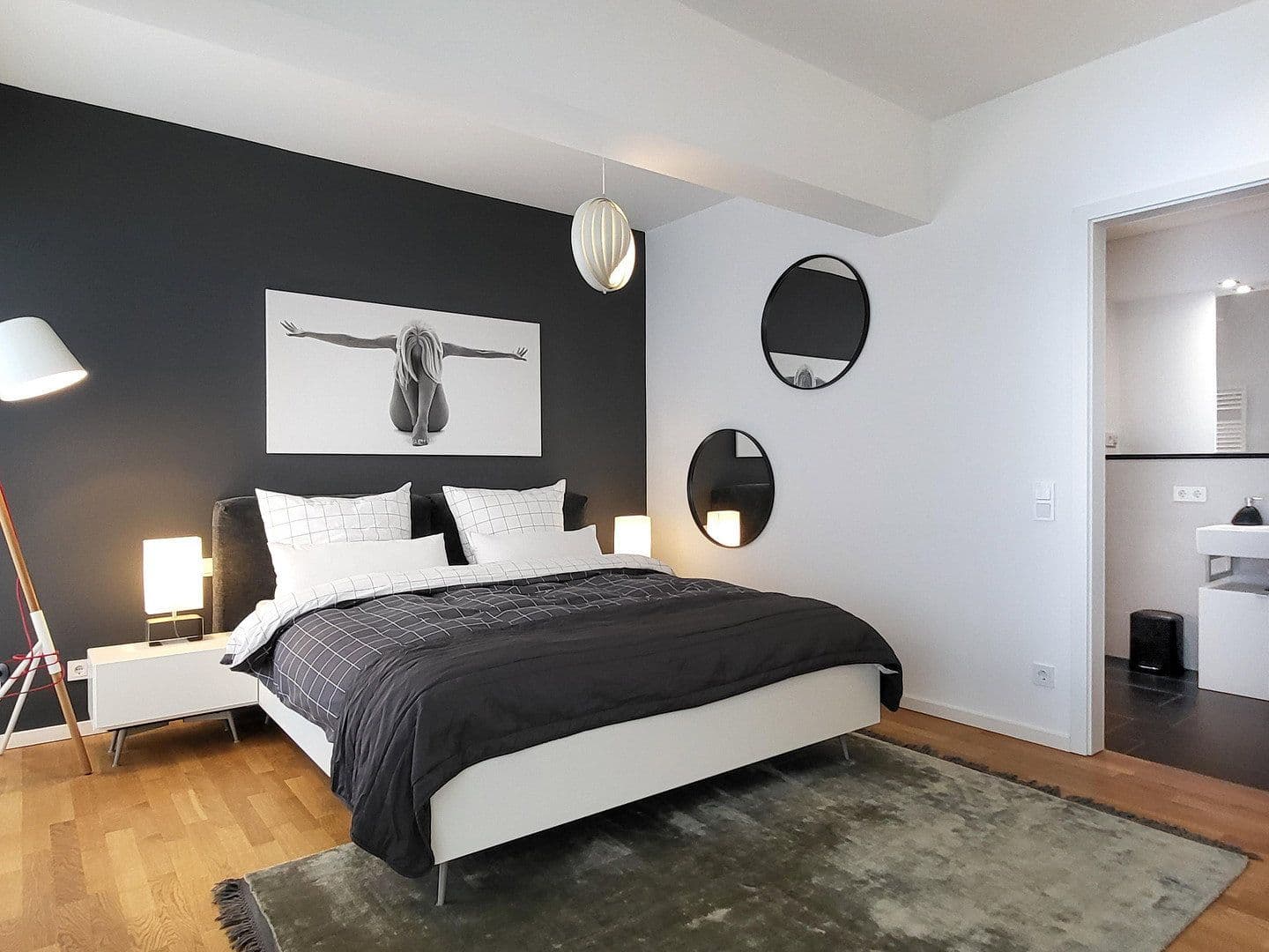 Prodej bytu 3+1 112 m², Chausseestraße 37, Top-Lage im Herzen von Berlin-Mitte, Berlín Prodej bytu 3+1 112 m², Chausseestraße 37, Top-Lage im Herzen von Berlin-Mitte, Berlín