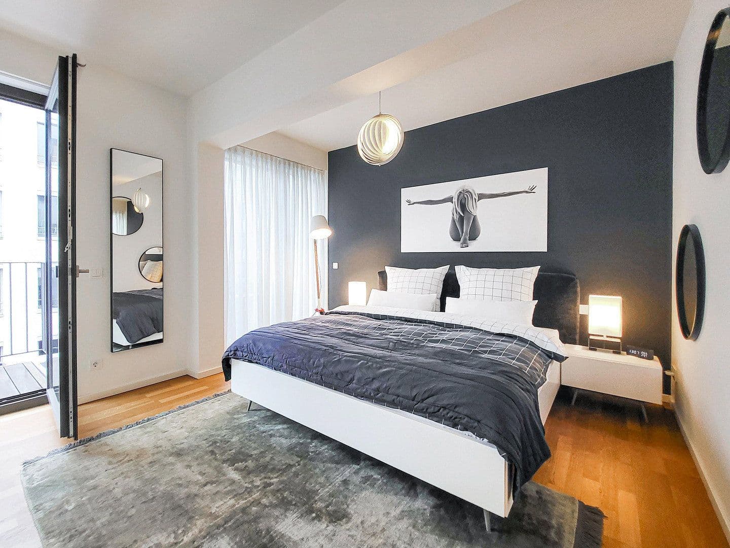 Prodej bytu 3+1 112 m², Chausseestraße 37, Top-Lage im Herzen von Berlin-Mitte, Berlín Prodej bytu 3+1 112 m², Chausseestraße 37, Top-Lage im Herzen von Berlin-Mitte, Berlín
