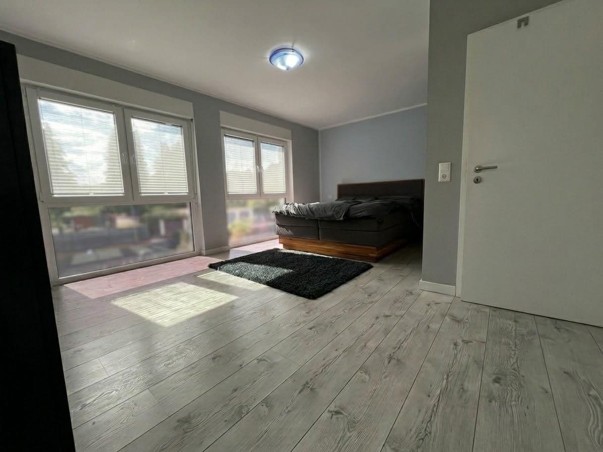 Prodej domu 138 m², pozemek 215 m², Dietzenbach, Hessen Prodej domu 138 m², pozemek 215 m², Dietzenbach, Hessen