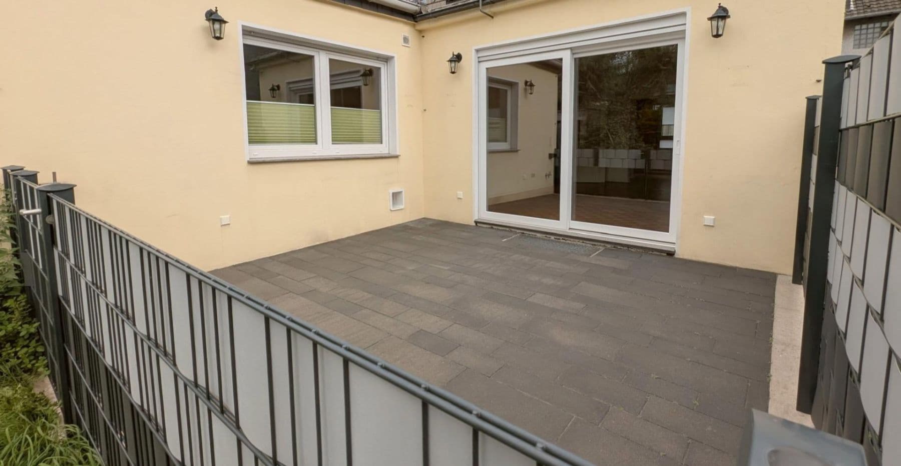 Prodej bytu 3+1 94 m², Oberhausen, Severní Porýní-Vestfálsko Prodej bytu 3+1 94 m², Oberhausen, Severní Porýní-Vestfálsko