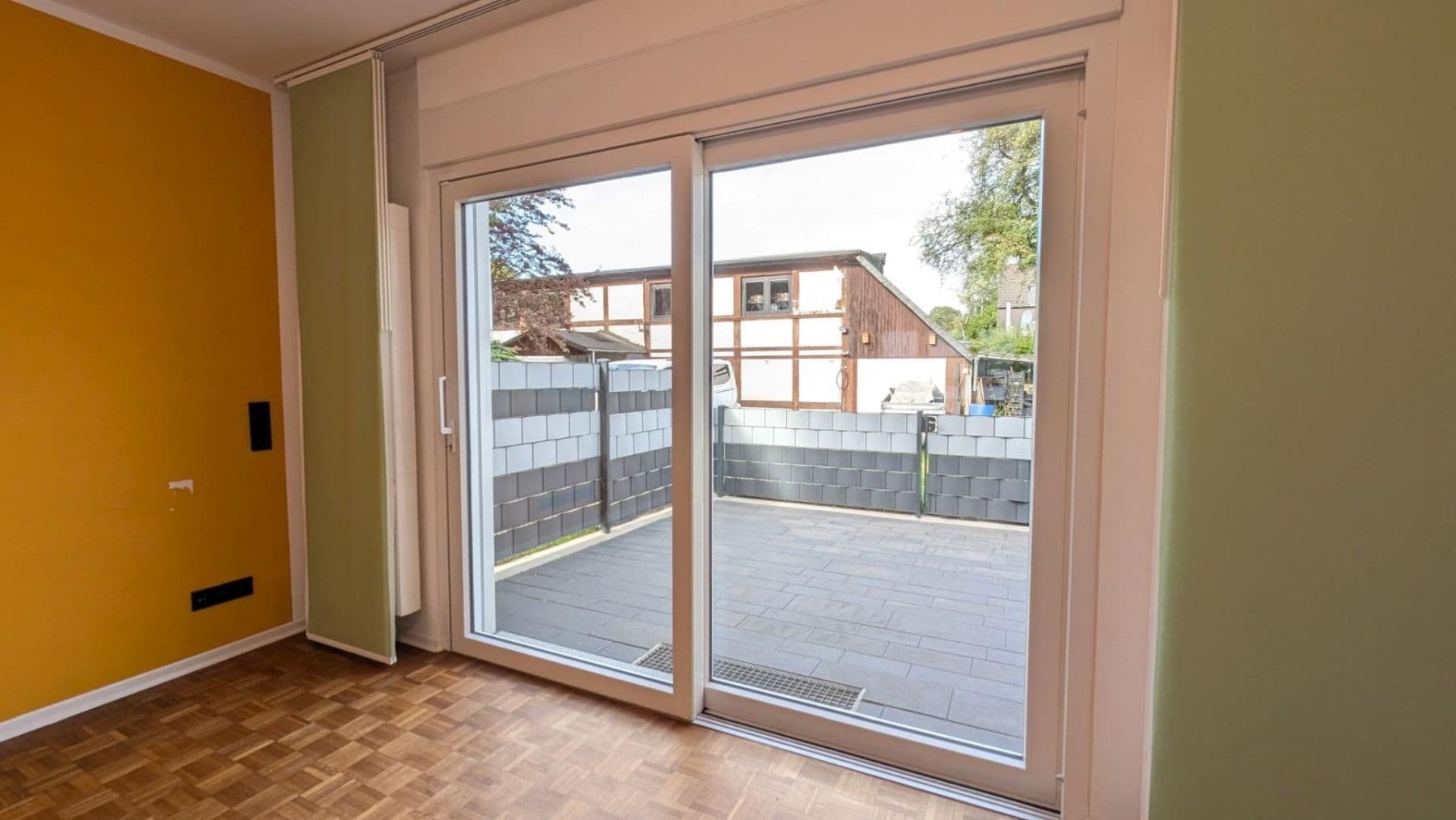 Prodej bytu 3+1 94 m², Oberhausen, Severní Porýní-Vestfálsko Prodej bytu 3+1 94 m², Oberhausen, Severní Porýní-Vestfálsko