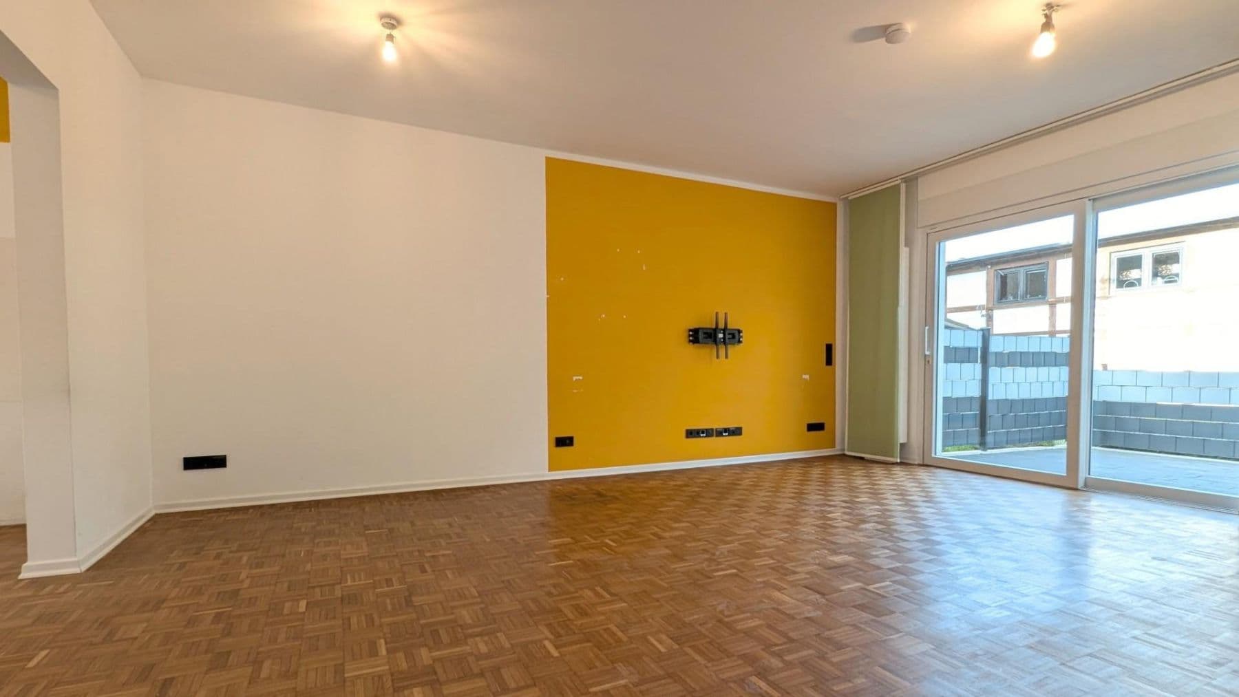 Prodej bytu 3+1 94 m², Oberhausen, Severní Porýní-Vestfálsko Prodej bytu 3+1 94 m², Oberhausen, Severní Porýní-Vestfálsko