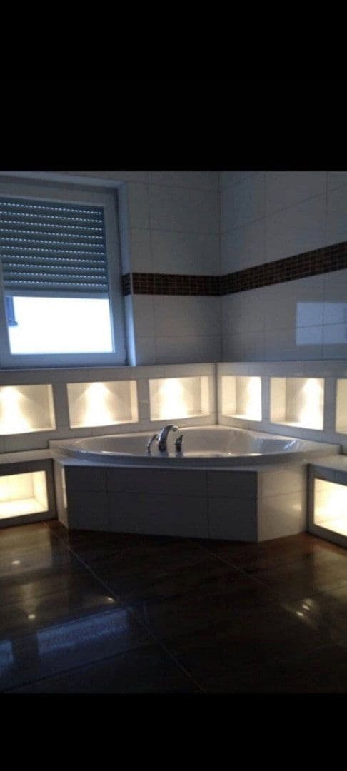Prodej domu 198 m², pozemek 275 m², Mainz, Porýní-Falc Prodej domu 198 m², pozemek 275 m², Mainz, Porýní-Falc