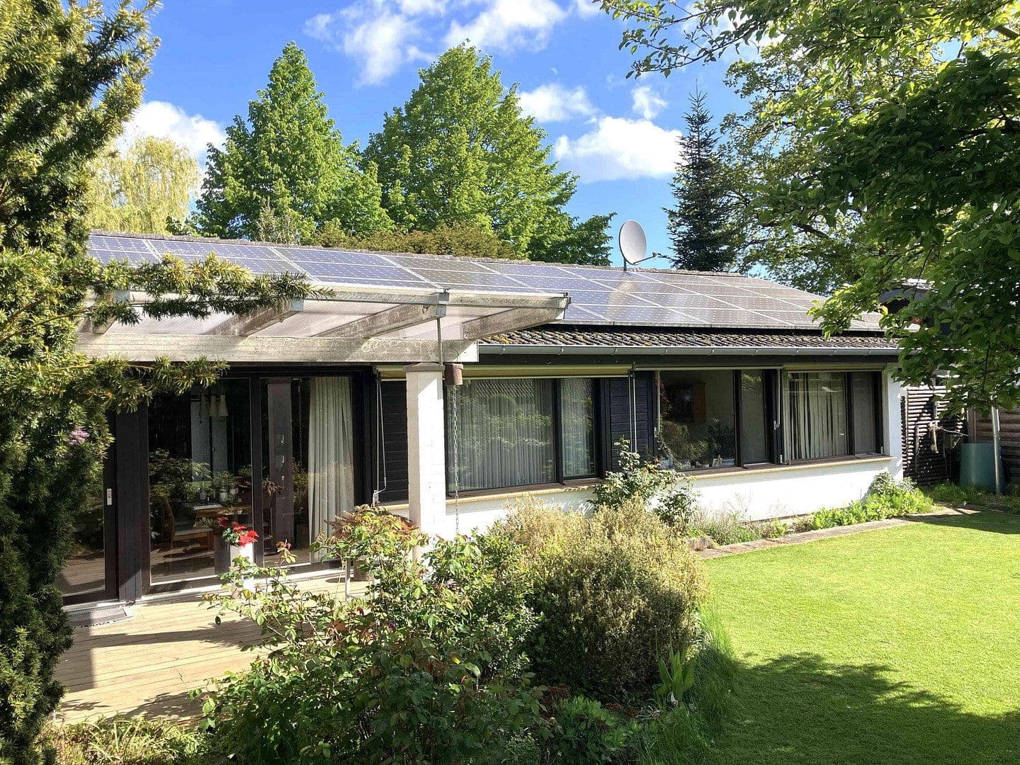 Prodej domu 130 m², pozemek 845 m², Ratekau, Šlesvicko-Holštýnsko Prodej domu 130 m², pozemek 845 m², Ratekau, Šlesvicko-Holštýnsko
