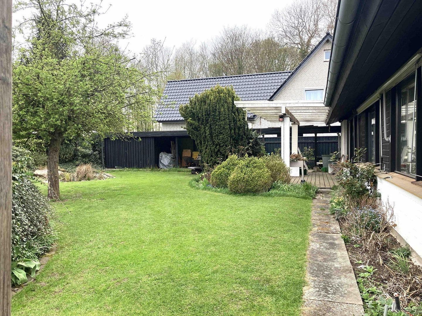Prodej domu 130 m², pozemek 845 m², Ratekau, Šlesvicko-Holštýnsko Prodej domu 130 m², pozemek 845 m², Ratekau, Šlesvicko-Holštýnsko