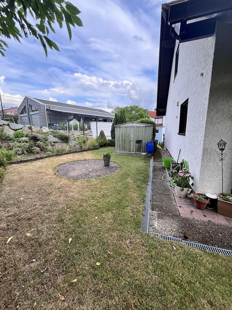 Pronájem bytu 4+1 104 m², Weinheim, Bádensko-Württembersko Pronájem bytu 4+1 104 m², Weinheim, Bádensko-Württembersko