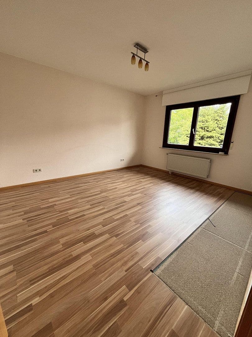 Pronájem bytu 4+1 104 m², Weinheim, Bádensko-Württembersko Pronájem bytu 4+1 104 m², Weinheim, Bádensko-Württembersko