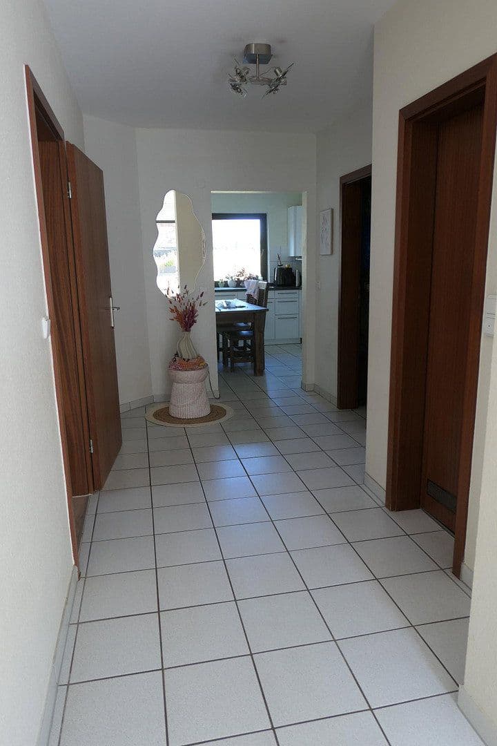 Prodej domu 224 m², pozemek 410 m², Flörsheim, Hessen Prodej domu 224 m², pozemek 410 m², Flörsheim, Hessen