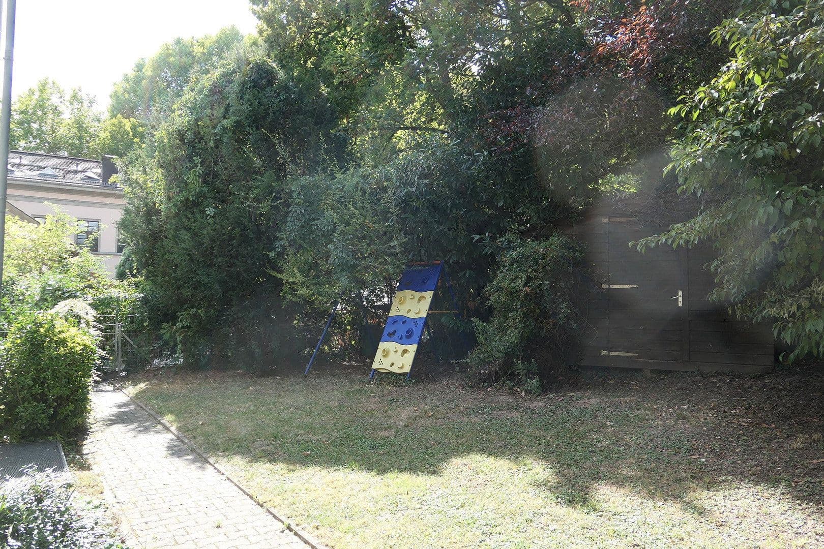 Prodej domu 224 m², pozemek 410 m², Flörsheim, Hessen Prodej domu 224 m², pozemek 410 m², Flörsheim, Hessen