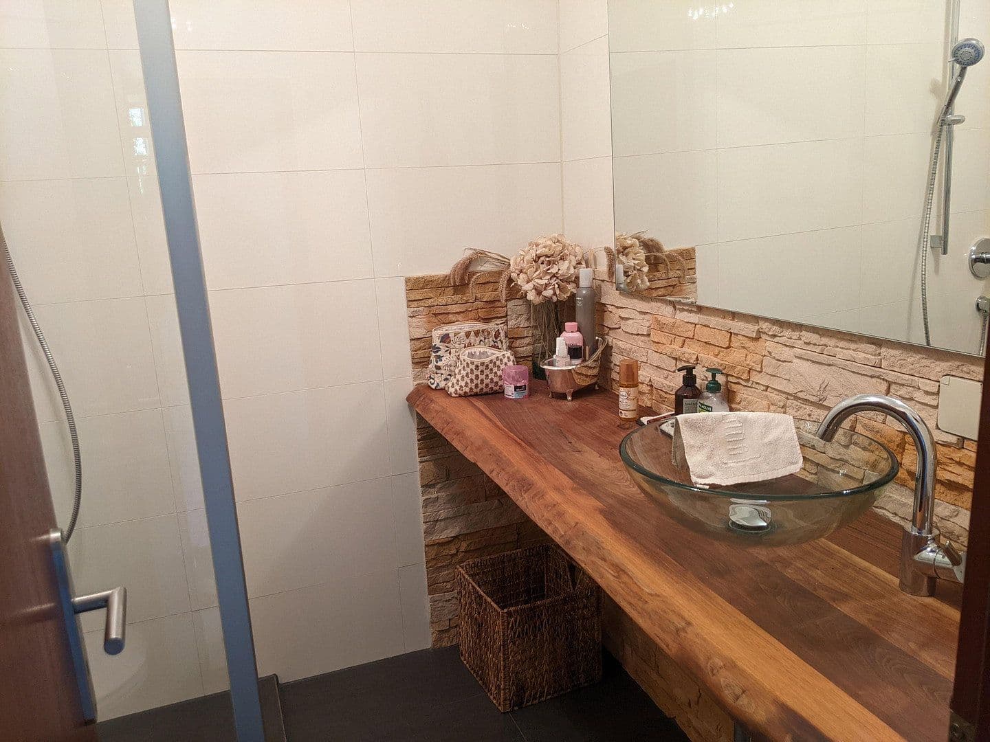 Prodej domu 224 m², pozemek 410 m², Flörsheim, Hessen Prodej domu 224 m², pozemek 410 m², Flörsheim, Hessen