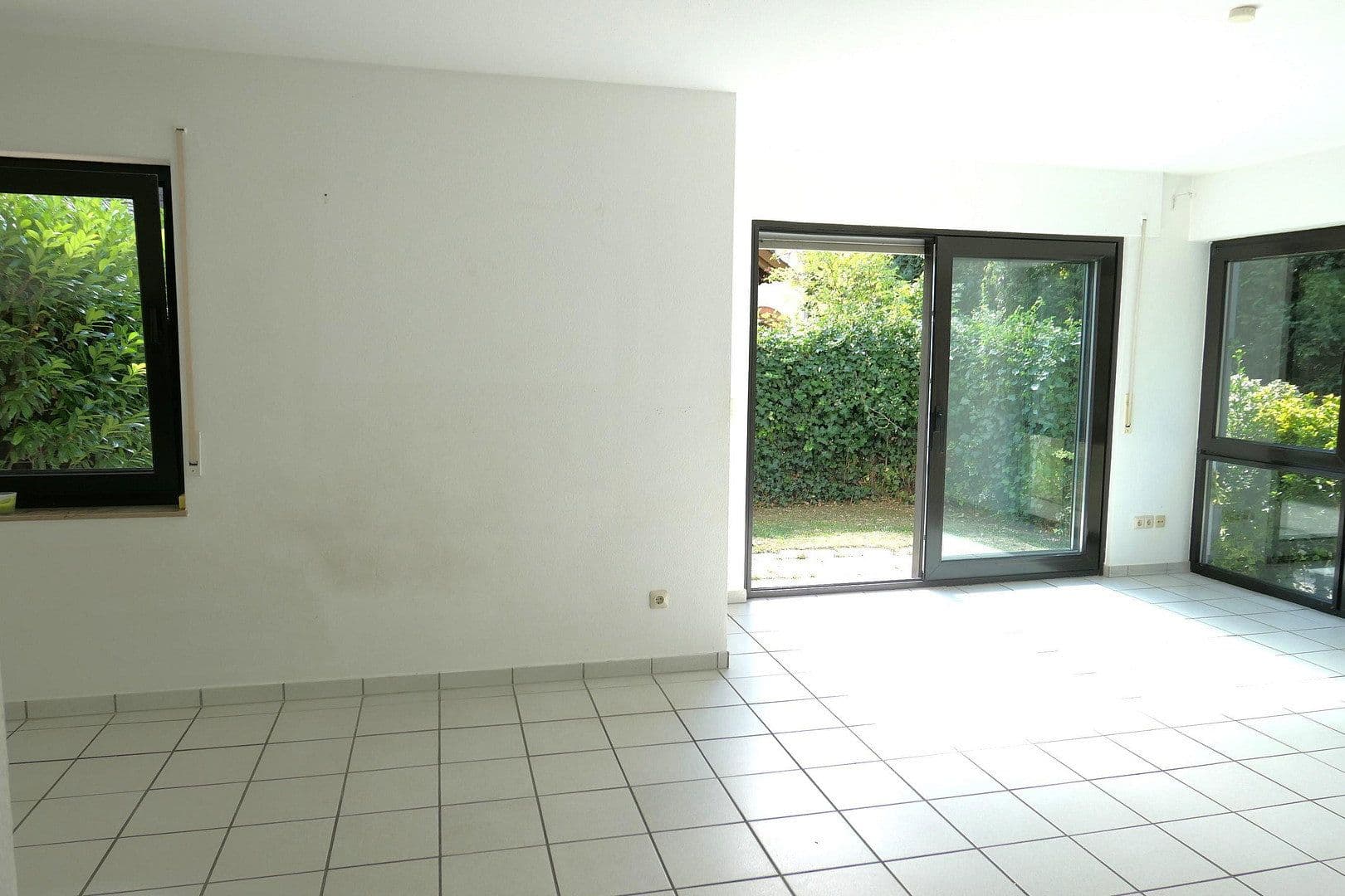 Prodej domu 224 m², pozemek 410 m², Flörsheim, Hessen Prodej domu 224 m², pozemek 410 m², Flörsheim, Hessen