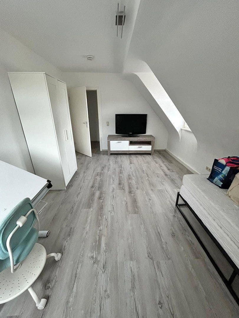 Pronájem bytu 2+1 55 m², Weiherer Str. 3, Ubstadt-Weiher, Bádensko-Württembersko Pronájem bytu 2+1 55 m², Weiherer Str. 3, Ubstadt-Weiher, Bádensko-Württembersko