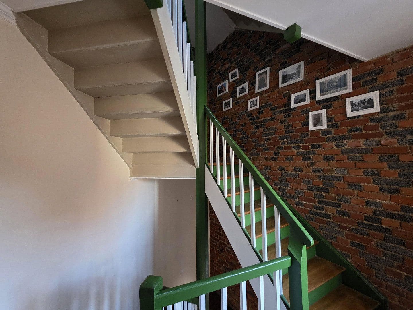 Pronájem bytu 3+1 67 m², Weidenhof 24, Leipzig, Sasko Pronájem bytu 3+1 67 m², Weidenhof 24, Leipzig, Sasko