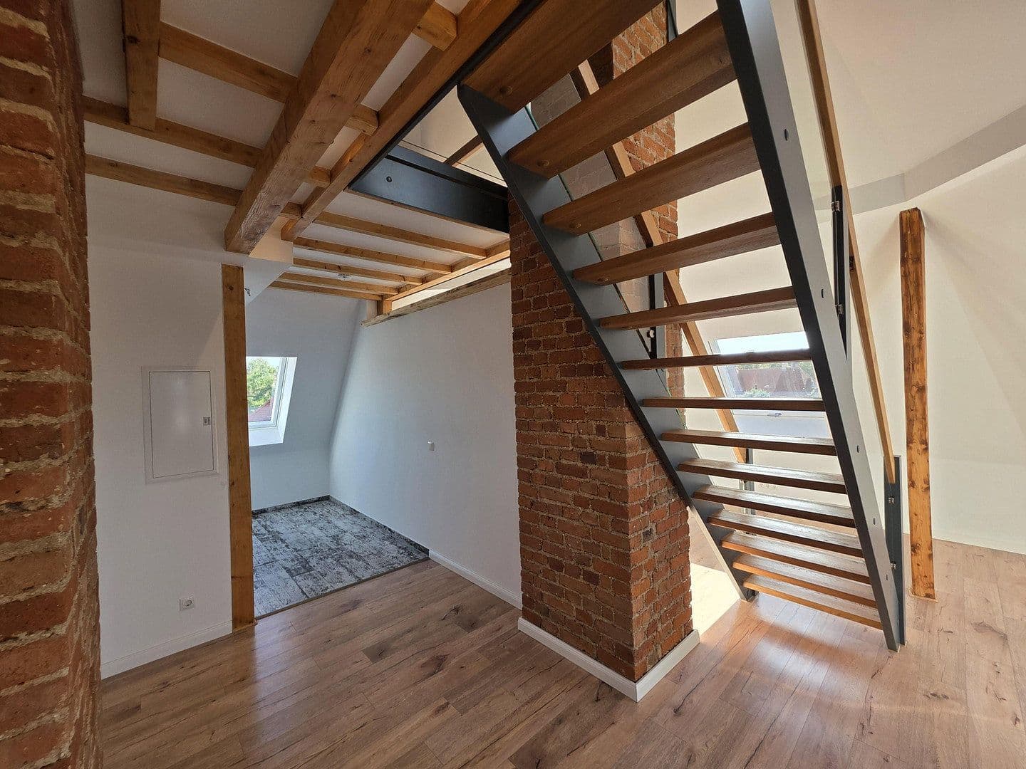 Pronájem bytu 3+1 67 m², Weidenhof 24, Leipzig, Sasko Pronájem bytu 3+1 67 m², Weidenhof 24, Leipzig, Sasko