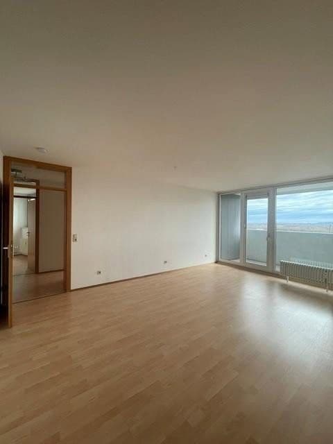 Pronájem bytu 3+kk 85 m², Tübingen, Bádensko-Württembersko Pronájem bytu 3+kk 85 m², Tübingen, Bádensko-Württembersko