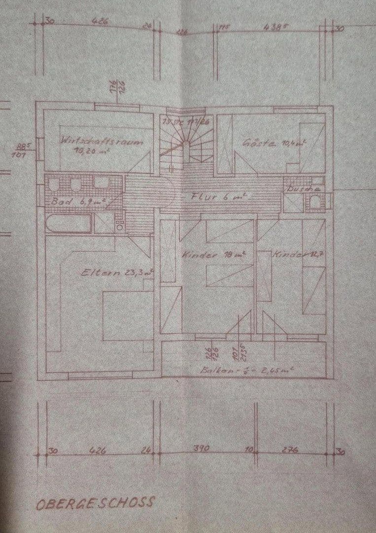 Prodej domu 230 m², pozemek 528 m², Berghamer Weg 2, Riedering OT Neukirchen, Bavorsko Prodej domu 230 m², pozemek 528 m², Berghamer Weg 2, Riedering OT Neukirchen, Bavorsko