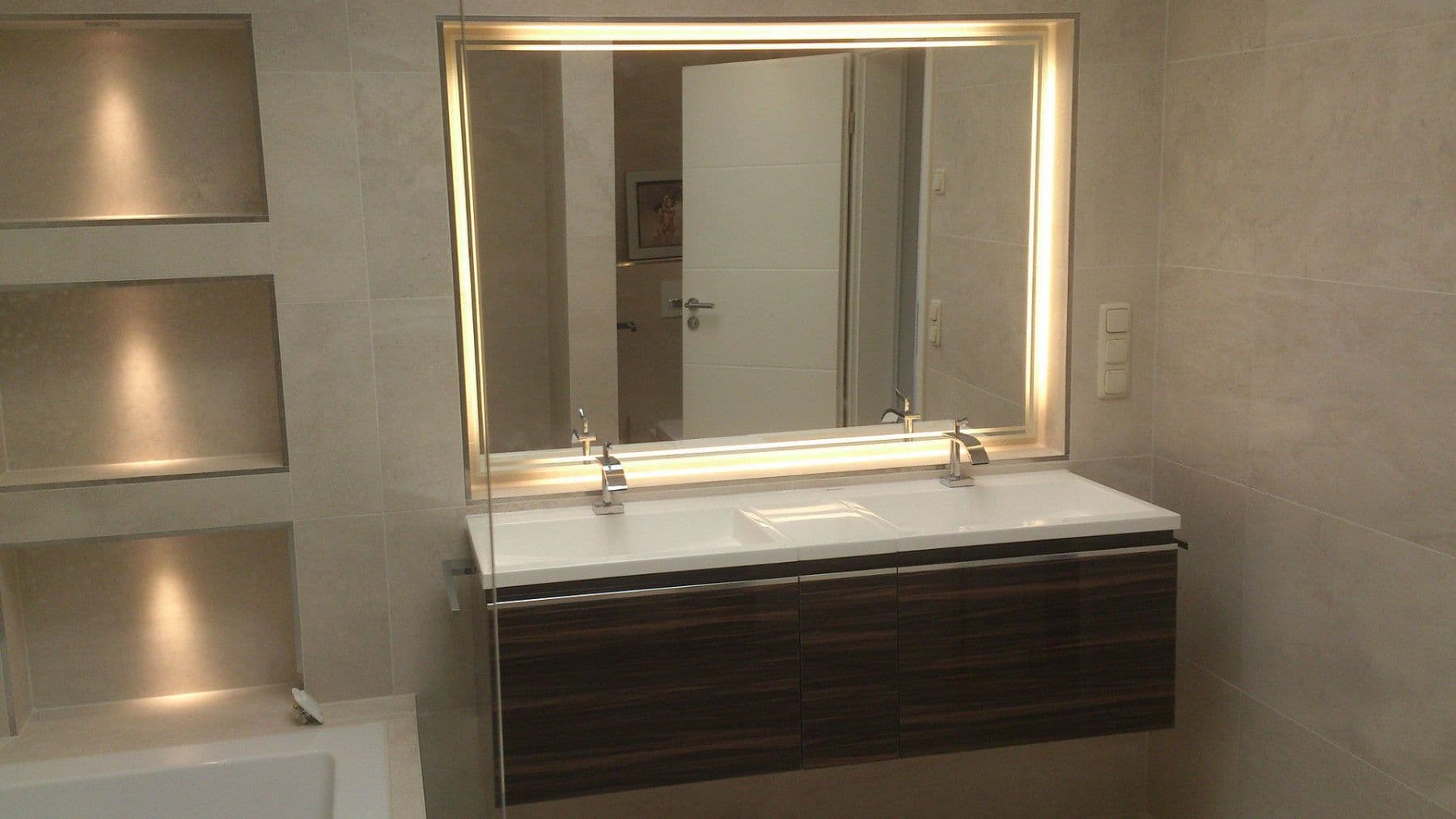 Pronájem bytu 5+1 320 m², Röntgenstr. 5, Estenfeld, Bavorsko Pronájem bytu 5+1 320 m², Röntgenstr. 5, Estenfeld, Bavorsko