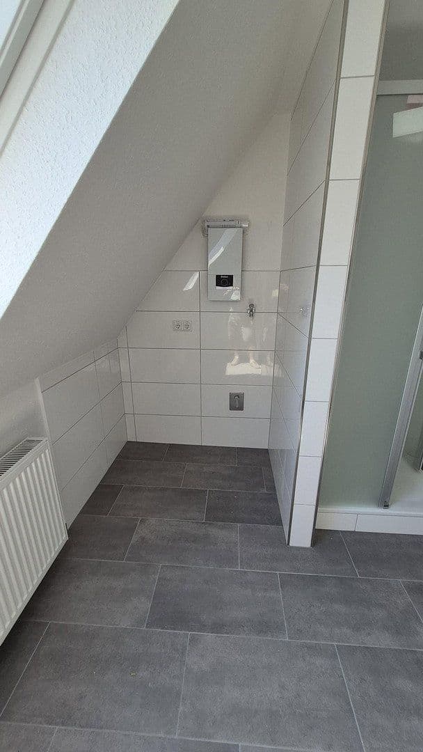 Pronájem bytu 4+1 113 m², Gummersbach, Severní Porýní-Vestfálsko Pronájem bytu 4+1 113 m², Gummersbach, Severní Porýní-Vestfálsko
