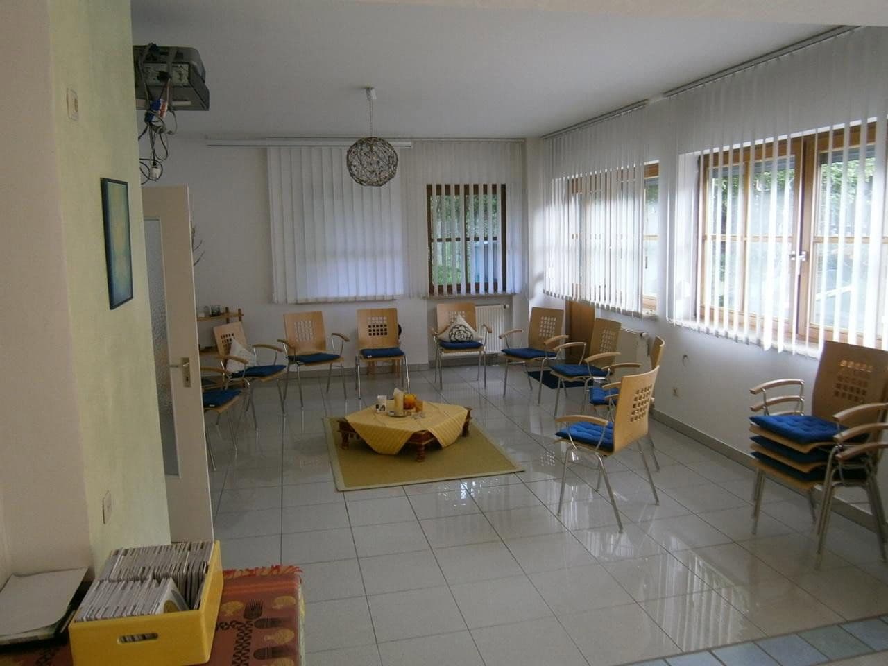 Prodej bytu 5+1 125 m², Bahnhofstraße 15, Mering, Bavorsko Prodej bytu 5+1 125 m², Bahnhofstraße 15, Mering, Bavorsko