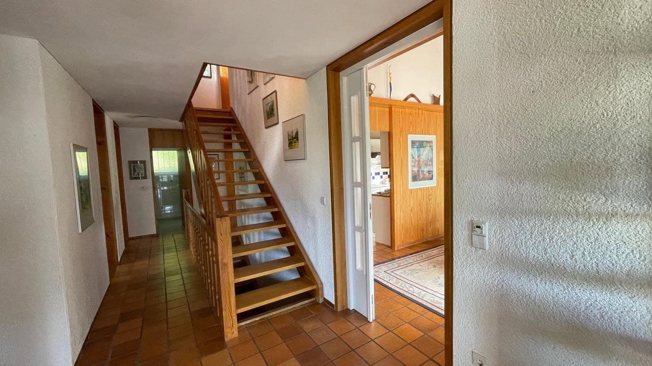 Prodej domu 233 m², pozemek 875 m², Schriesheim, Bádensko-Württembersko Prodej domu 233 m², pozemek 875 m², Schriesheim, Bádensko-Württembersko