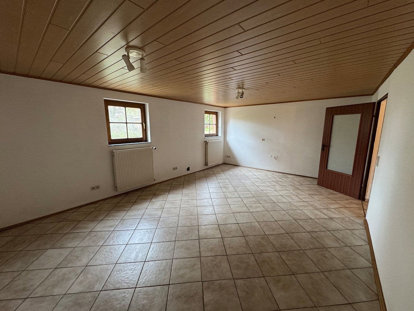 Prodej domu 266 m², pozemek 734 m², Grünsfeld, Bádensko-Württembersko Prodej domu 266 m², pozemek 734 m², Grünsfeld, Bádensko-Württembersko