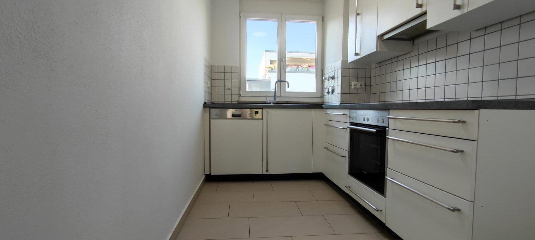 Prodej bytu 3+1 79 m², Georg-Kerschensteiner-Straße 43, München, Bavorsko Prodej bytu 3+1 79 m², Georg-Kerschensteiner-Straße 43, München, Bavorsko