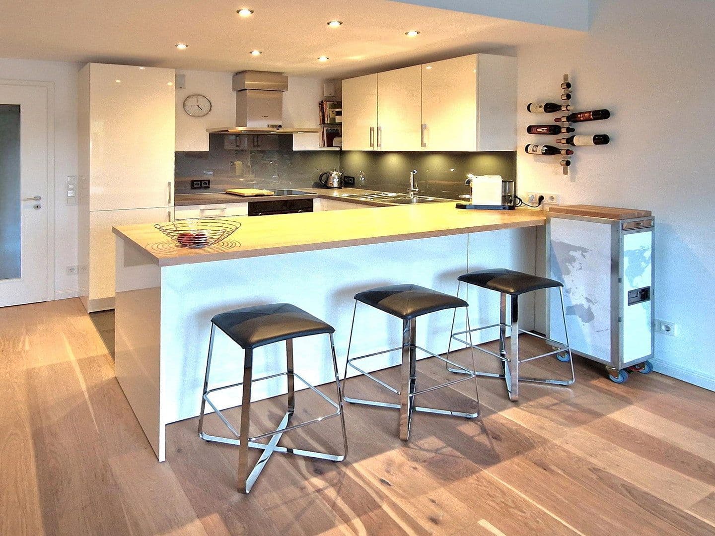 Prodej bytu 4+1 129 m², Hamburg, Hamburg Prodej bytu 4+1 129 m², Hamburg, Hamburg