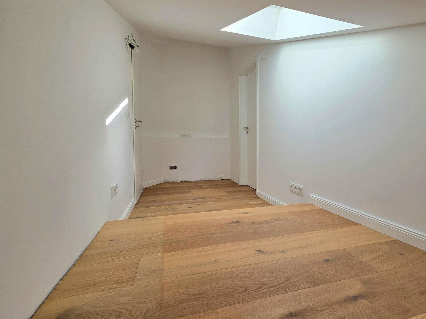 Prodej bytu 4+1 129 m², Hamburg, Hamburg Prodej bytu 4+1 129 m², Hamburg, Hamburg