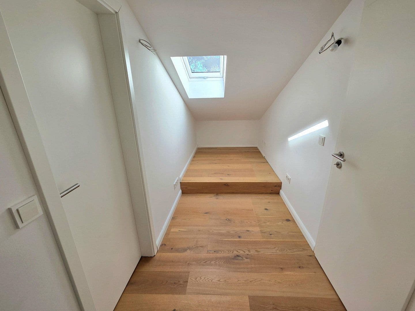 Prodej bytu 4+1 129 m², Hamburg, Hamburg Prodej bytu 4+1 129 m², Hamburg, Hamburg