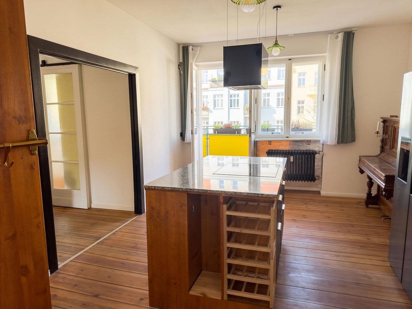 Prodej bytu 3+kk 93 m², Berlin, Berlín Prodej bytu 3+kk 93 m², Berlin, Berlín