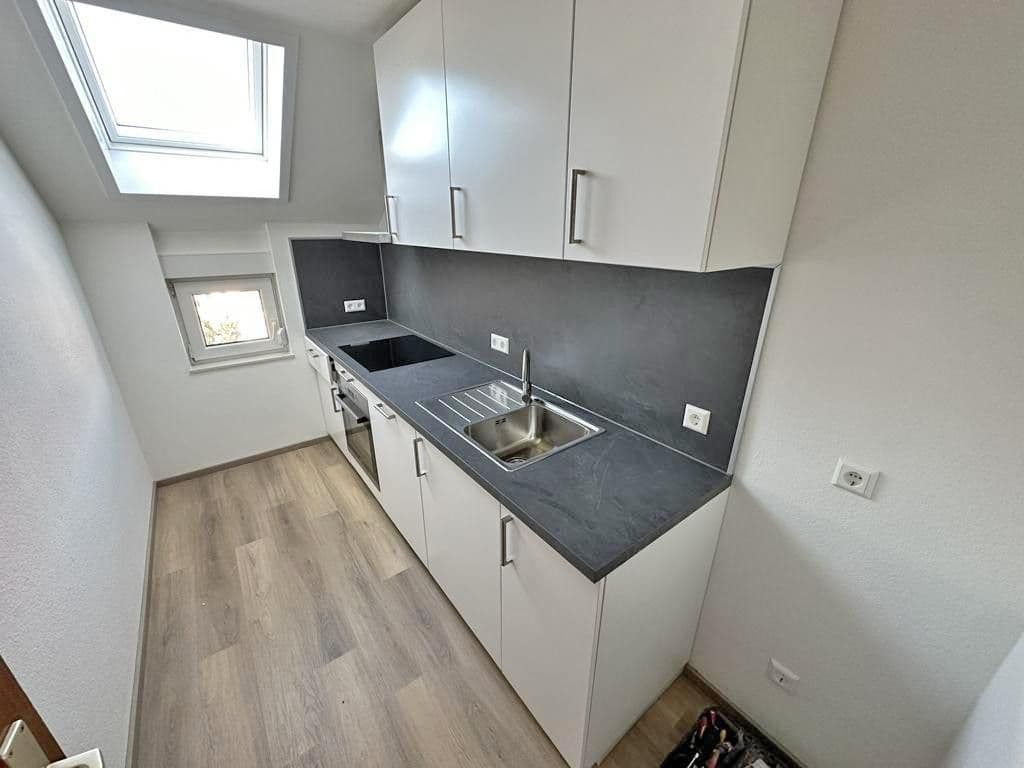Pronájem bytu 2+1 54 m², Rhönstr. 3, Waghäusel, Bádensko-Württembersko Pronájem bytu 2+1 54 m², Rhönstr. 3, Waghäusel, Bádensko-Württembersko