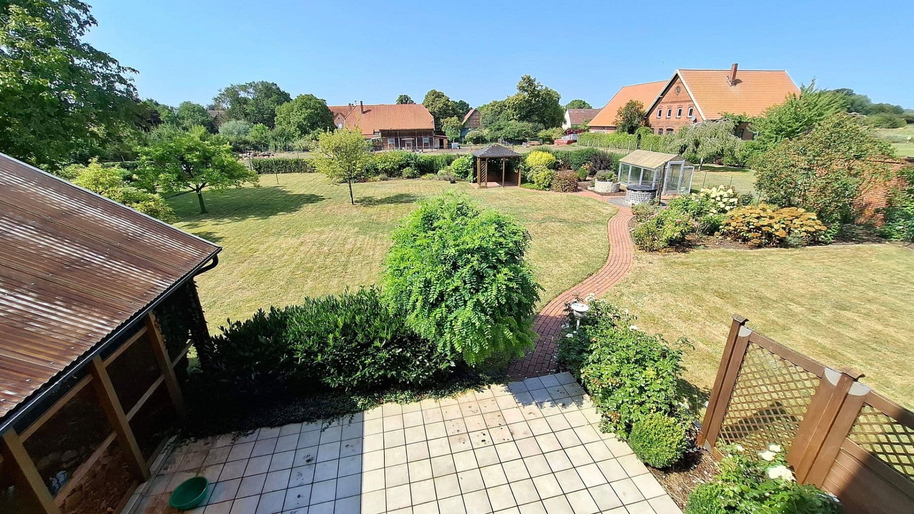 Prodej domu 240 m², pozemek 1.970 m², Petershagen, Severní Porýní-Vestfálsko Prodej domu 240 m², pozemek 1.970 m², Petershagen, Severní Porýní-Vestfálsko