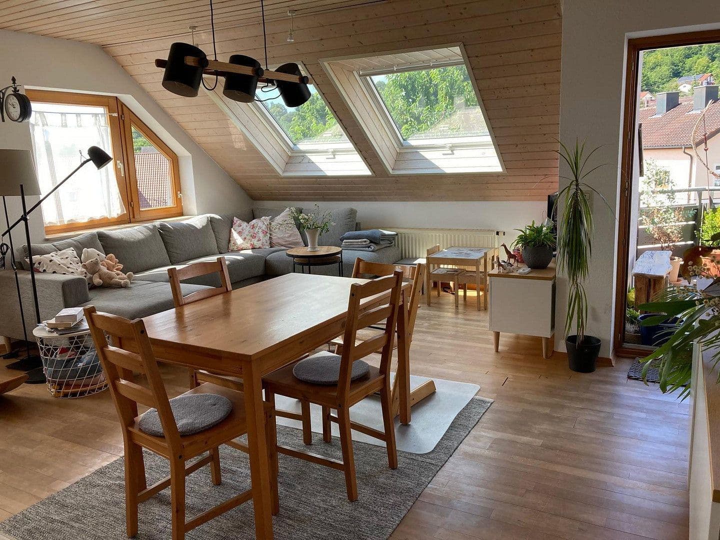 Prodej bytu 4+1 107 m², Herbrechtingen, Bádensko-Württembersko Prodej bytu 4+1 107 m², Herbrechtingen, Bádensko-Württembersko