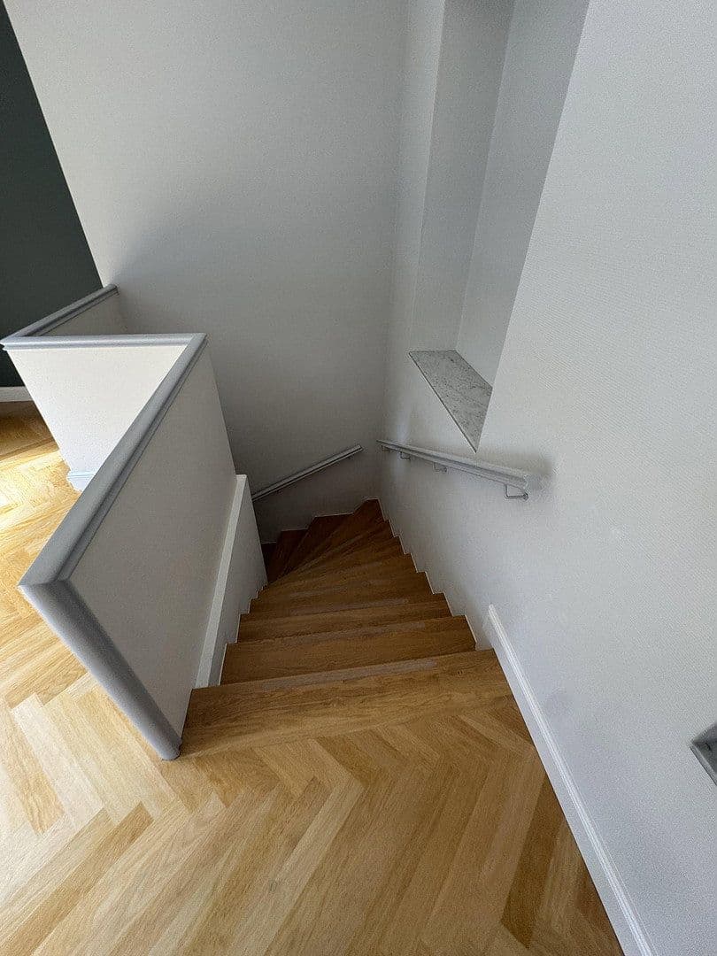 Pronájem bytu 3+1 124 m², Friedrich-Ebert-Str. 91, Hamburg, Hamburg Pronájem bytu 3+1 124 m², Friedrich-Ebert-Str. 91, Hamburg, Hamburg
