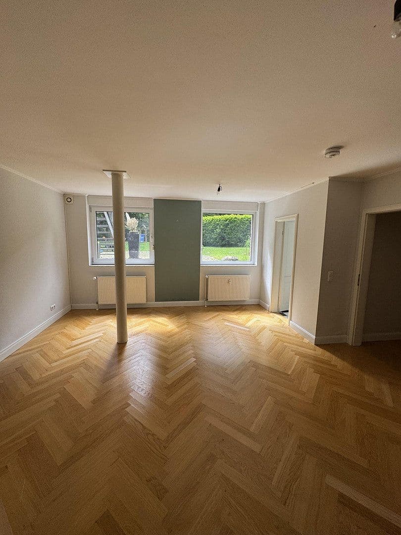 Pronájem bytu 3+1 124 m², Friedrich-Ebert-Str. 91, Hamburg, Hamburg Pronájem bytu 3+1 124 m², Friedrich-Ebert-Str. 91, Hamburg, Hamburg