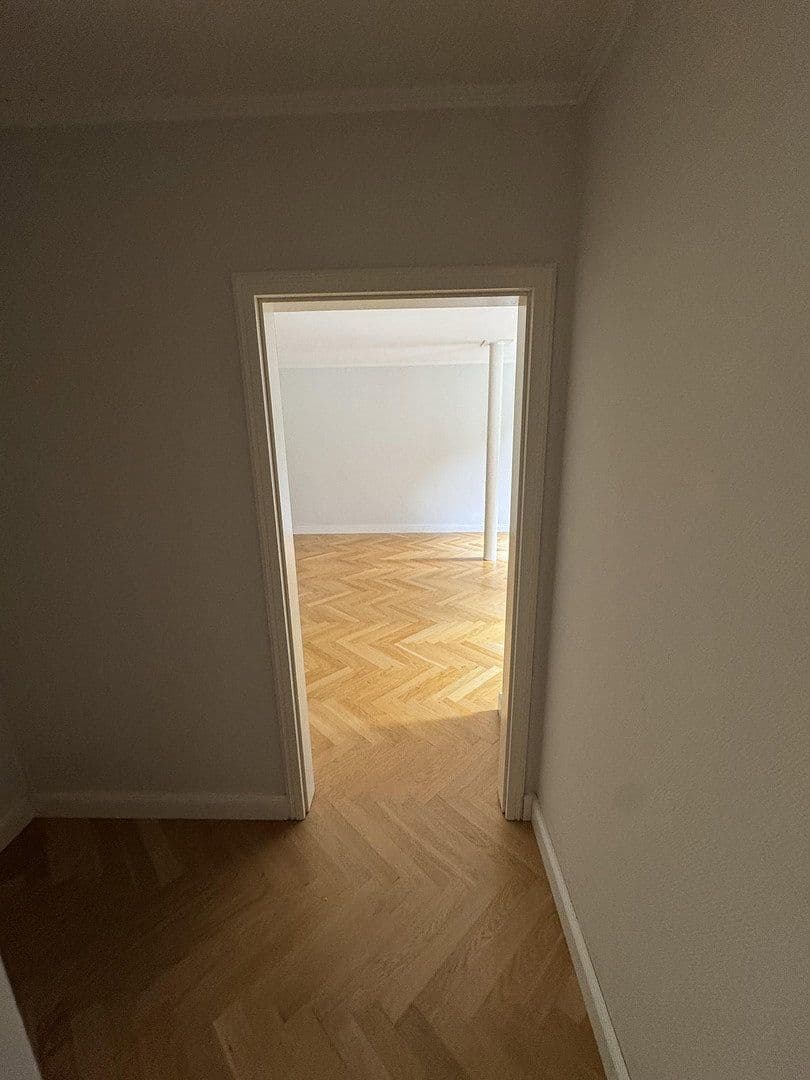 Pronájem bytu 3+1 124 m², Friedrich-Ebert-Str. 91, Hamburg, Hamburg Pronájem bytu 3+1 124 m², Friedrich-Ebert-Str. 91, Hamburg, Hamburg