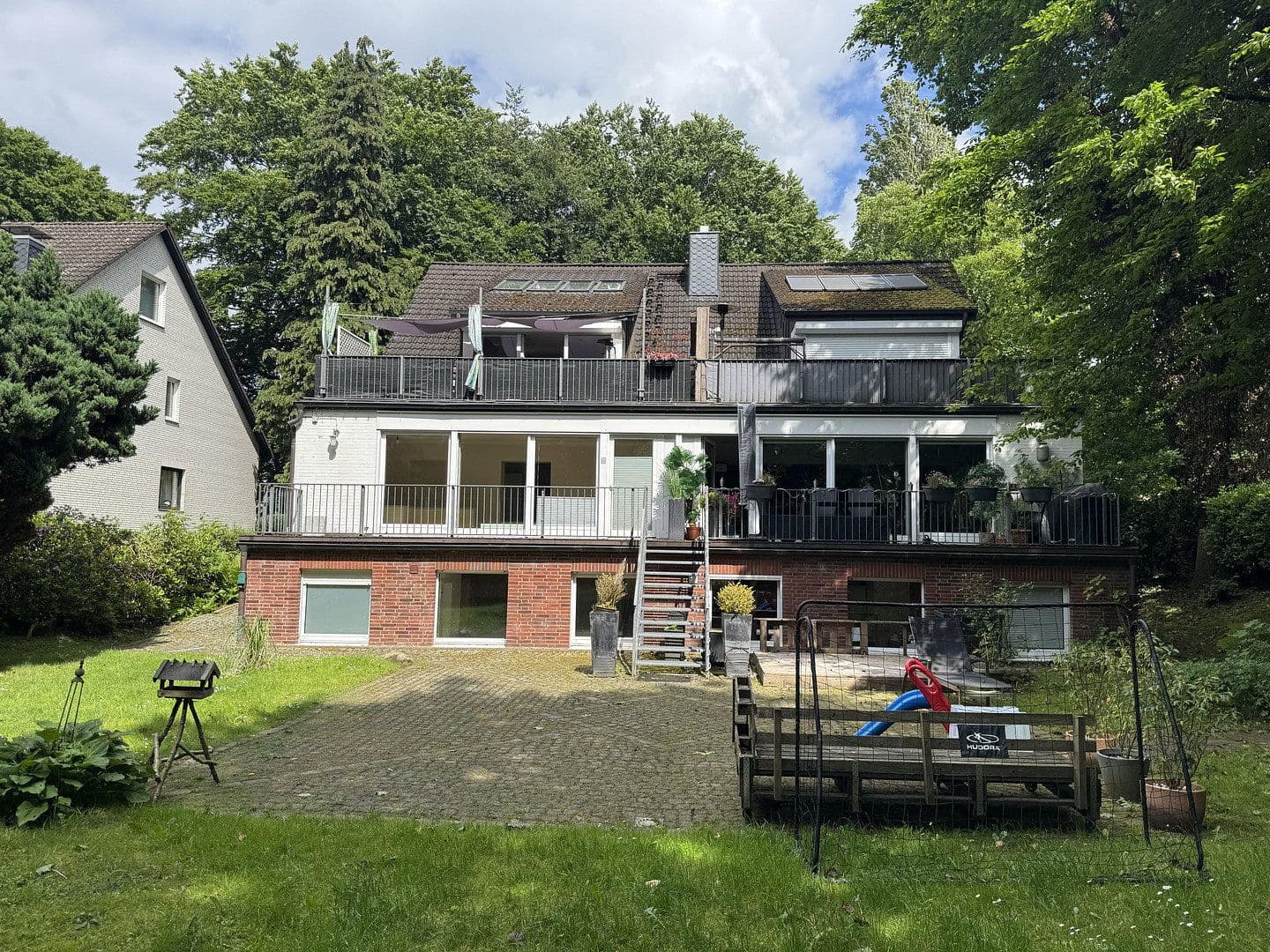 Pronájem bytu 3+1 124 m², Friedrich-Ebert-Str. 91, Hamburg, Hamburg Pronájem bytu 3+1 124 m², Friedrich-Ebert-Str. 91, Hamburg, Hamburg