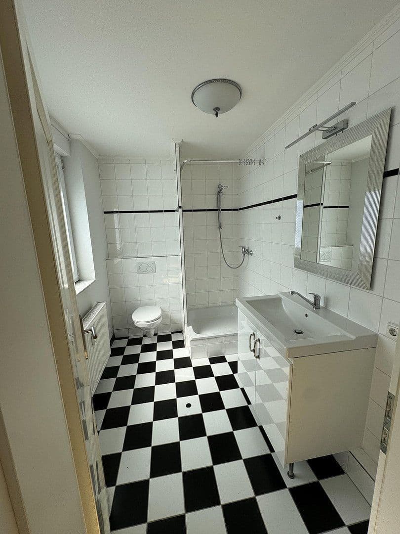Pronájem bytu 3+1 124 m², Friedrich-Ebert-Str. 91, Hamburg, Hamburg Pronájem bytu 3+1 124 m², Friedrich-Ebert-Str. 91, Hamburg, Hamburg
