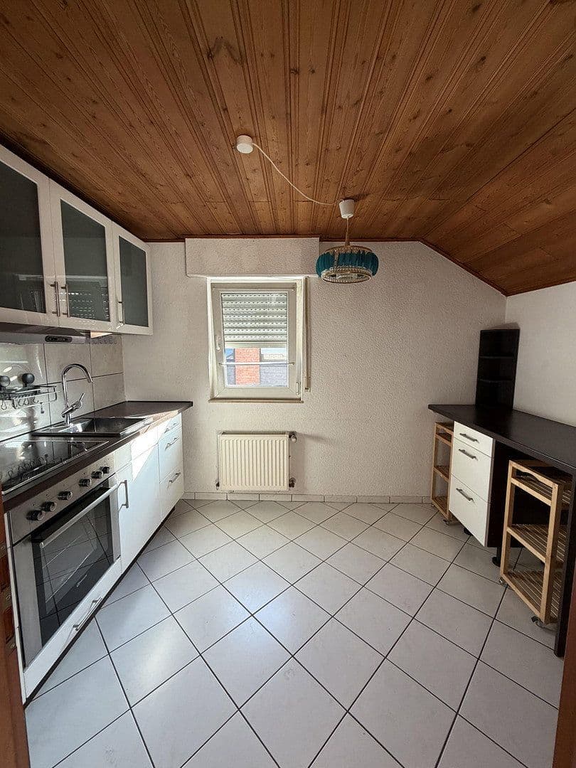 Pronájem bytu 2+1 53 m², Niderpleiser Strasse 93, Sankt Augustin, Severní Porýní-Vestfálsko Pronájem bytu 2+1 53 m², Niderpleiser Strasse 93, Sankt Augustin, Severní Porýní-Vestfálsko
