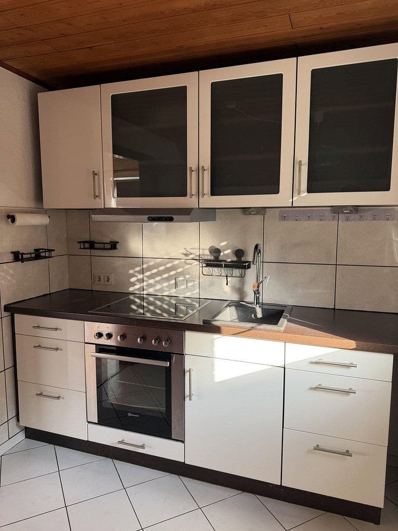 Pronájem bytu 2+1 53 m², Niderpleiser Strasse 93, Sankt Augustin, Severní Porýní-Vestfálsko Pronájem bytu 2+1 53 m², Niderpleiser Strasse 93, Sankt Augustin, Severní Porýní-Vestfálsko