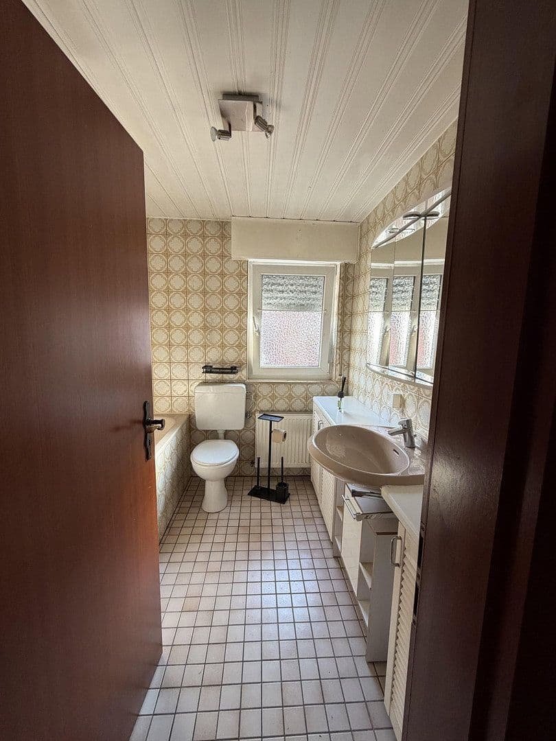 Pronájem bytu 2+1 53 m², Niderpleiser Strasse 93, Sankt Augustin, Severní Porýní-Vestfálsko Pronájem bytu 2+1 53 m², Niderpleiser Strasse 93, Sankt Augustin, Severní Porýní-Vestfálsko
