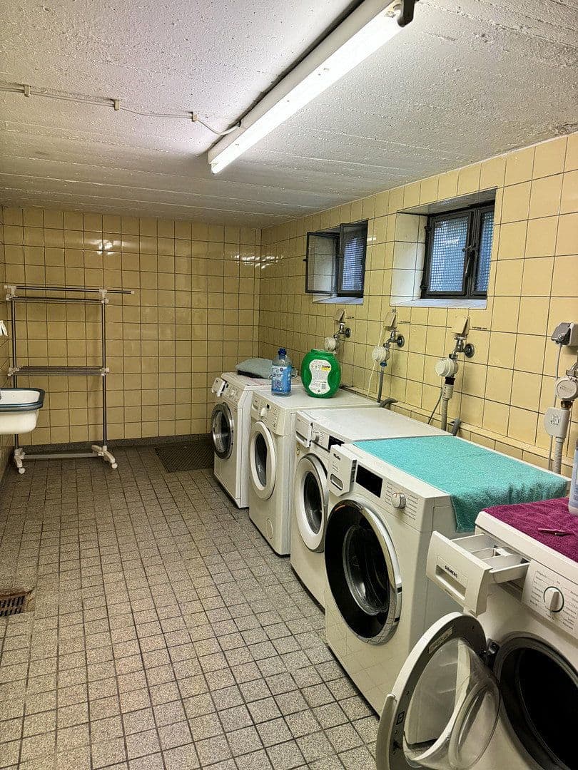 Pronájem bytu 2+1 53 m², Niderpleiser Strasse 93, Sankt Augustin, Severní Porýní-Vestfálsko Pronájem bytu 2+1 53 m², Niderpleiser Strasse 93, Sankt Augustin, Severní Porýní-Vestfálsko