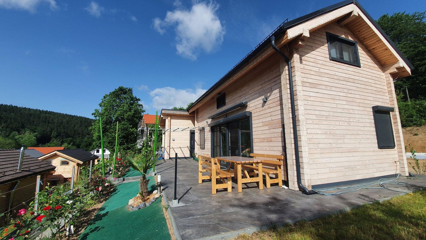 Prodej domu 90 m², pozemek 367 m², Campinglpatz 1, Trausnitz, Bavorsko Prodej domu 90 m², pozemek 367 m², Campinglpatz 1, Trausnitz, Bavorsko