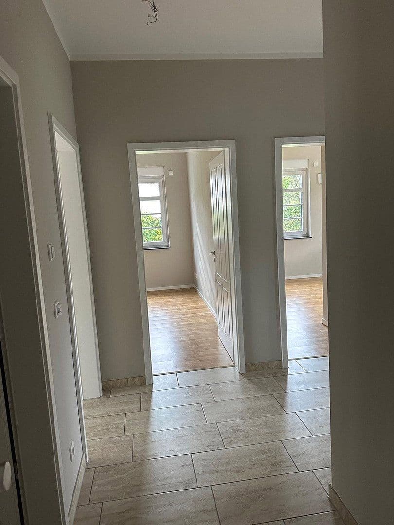 Pronájem bytu 4+1 109 m², An der Gärtnerei 9, Leuna, Sasko-Anhaltsko Pronájem bytu 4+1 109 m², An der Gärtnerei 9, Leuna, Sasko-Anhaltsko