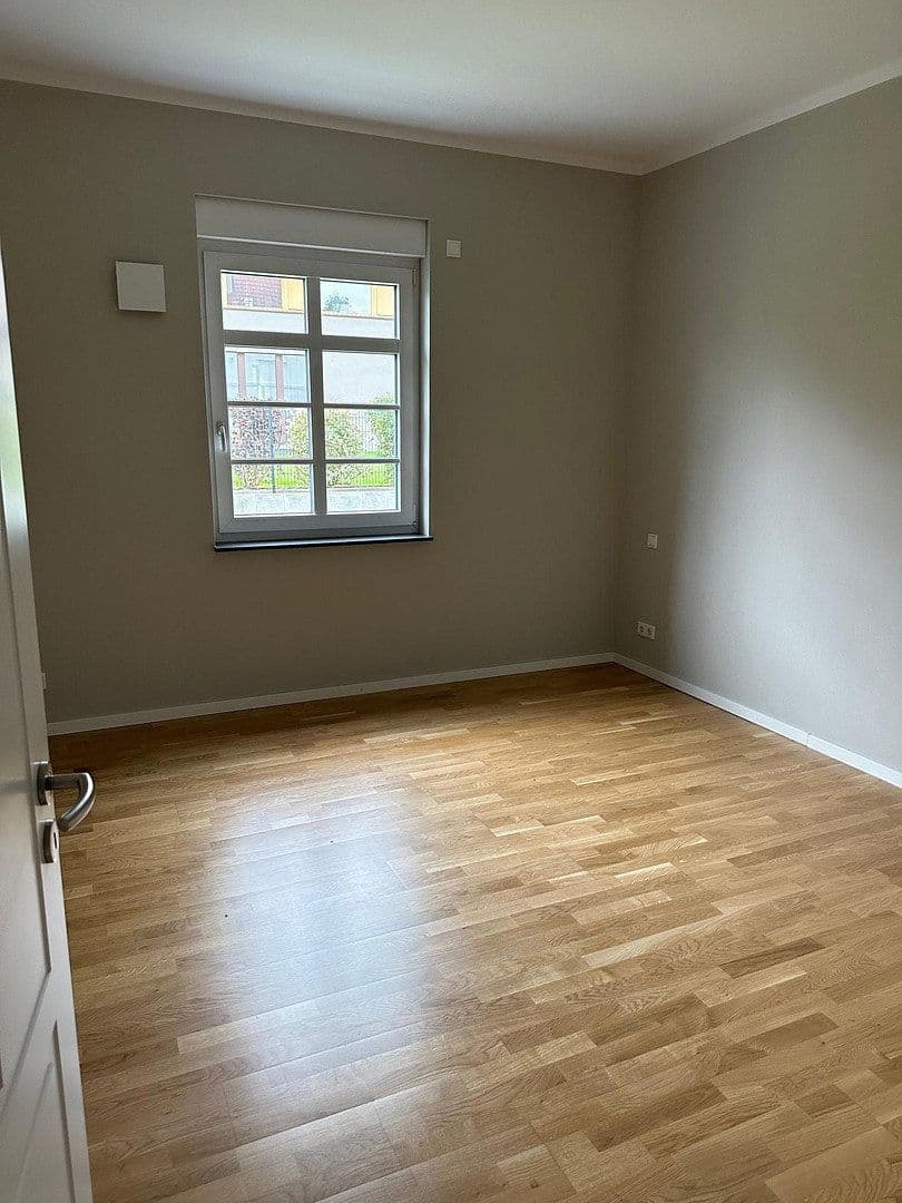 Pronájem bytu 4+1 109 m², An der Gärtnerei 9, Leuna, Sasko-Anhaltsko Pronájem bytu 4+1 109 m², An der Gärtnerei 9, Leuna, Sasko-Anhaltsko